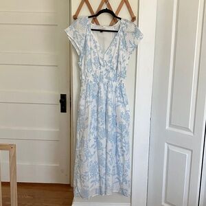 Light Blue Floral V-Neck Maxi Dress